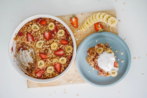 Strawberry Banana Baked Oatmeal | wholesome influence